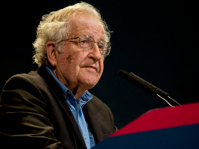 N. Chomsky (Foto: Ministerio de Cultura de la Nación Argentina / Wikipedia)
