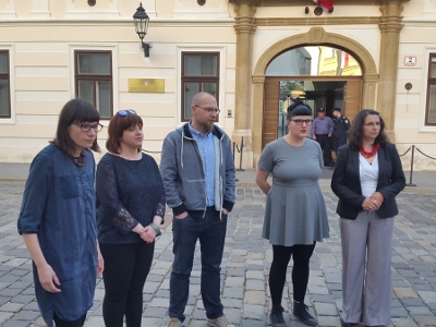 Predsjednica Savjeta i dio članova odmah su dali ostavke. (Foto: Forum.tm)