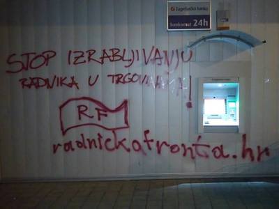 Grafiti su osvanuli na nizu poslovnica