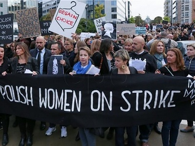 Poljska javnost je 3. listopada masovno izašla na ulice
