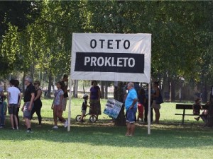 prosvjedni skup “Obrani park, obrani grad” u Parku Trnjanska Savica, 10.09.2016 , foto HINA /Zvonimir KUHTIĆ/ zk