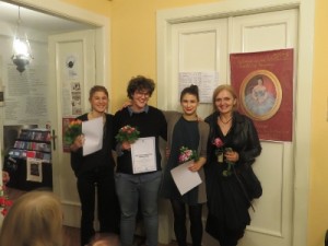 3. nagrada je dodijeljena Espi Tomičić, Sunčici Sodar i Nikolini Medak