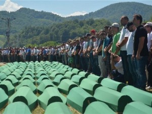 Srebrenica: Pokop 127 žrtava genocida, 11.7.2016 , foto HINA/ FENA/ Almir Razic/ ua