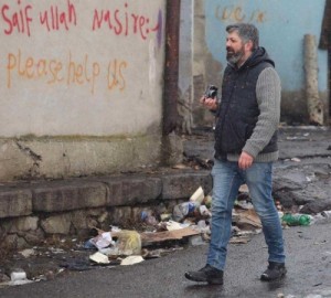 "Fotografije prvog snijega su pokrenule lavinu. Ustupio sam ih pojedinim medijima i aktivistima i one su neposredno utjecale na ljude širom Evrope da se pokrenu i krenu pomagati i slati pomoć. Galerije na Facebook profilu za nekih desetak dana podijeljene su 1600 puta i sve je poprimilo oblik misije za pomoć ovim ljudima“, kaže rođeni Kninanjin Čoko Foto: Nebojša Marković 