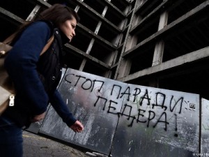 "Stop paradi pedera" piše na ovom grafitu u Beogradu (Getty Images/AFP/Andrey Isakovic)