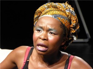 . Afričke queer umjetnike svojim nastupom već ove godine u New Yorku najavljuje Južnoafrikanka Mmakgosi Kgabi (na slici), koja tu predstavlja svoj komad "Shades of a Queen" o queer djetetu u Africi. foto HINA/