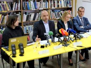 Na fotografiji Tajana Tadić, Gordan Bosanac, Sanja Bezbradica Jelavić, Ivo Jelavić. foto HINA/ Edvard ŠUŠAK