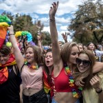 Gotovo polovica LGBT tinejdžera u Britaniji se zbog neprijateljskog okružja samoozljeđivala